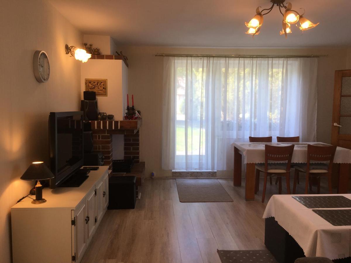 Domek Letni Na Wakacje W Rumi Rumia Exterior foto
